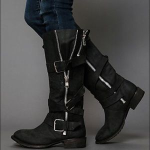 Dolce Vita black leather Marlo distressed boots